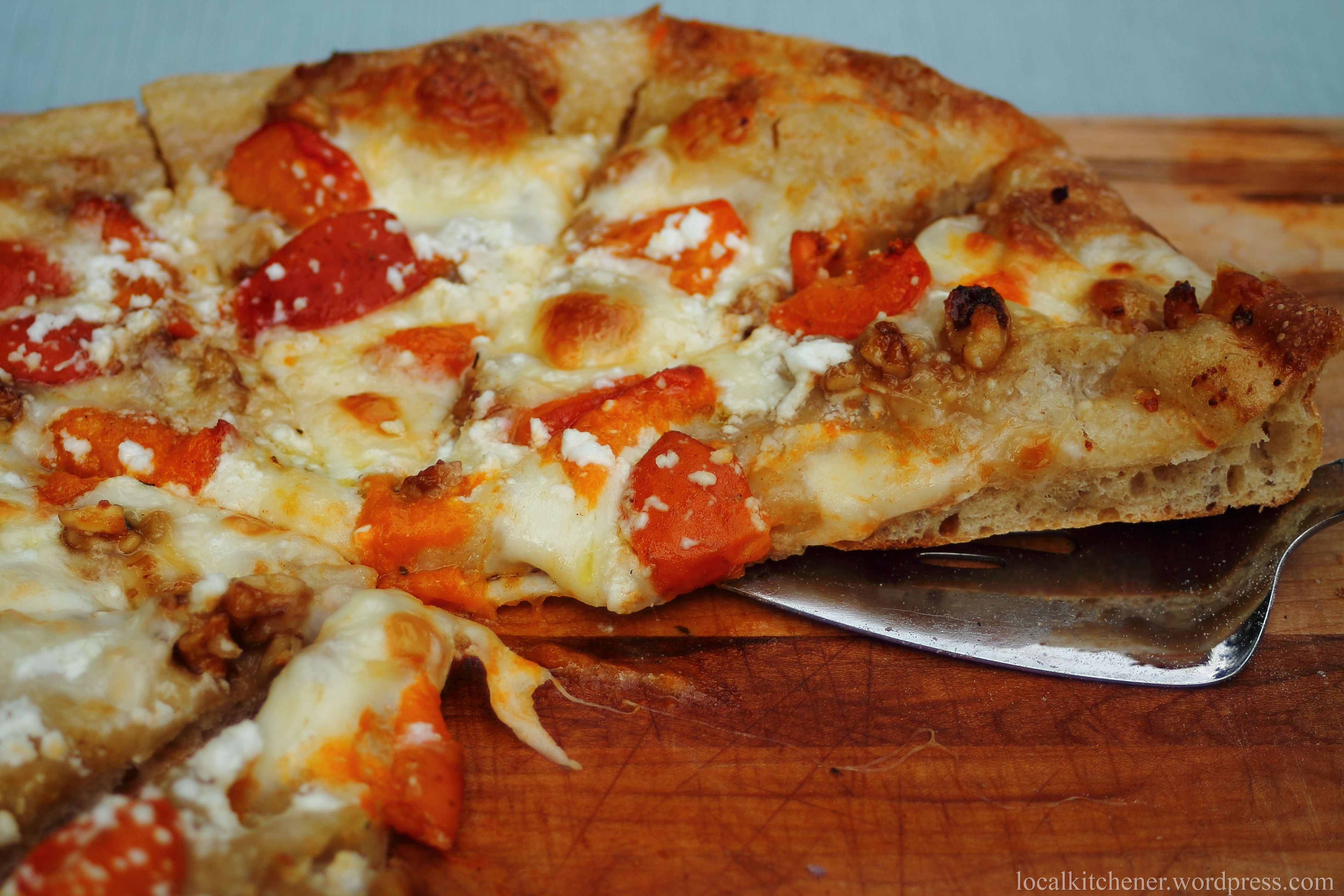 Cardamom Apricot Pizza
