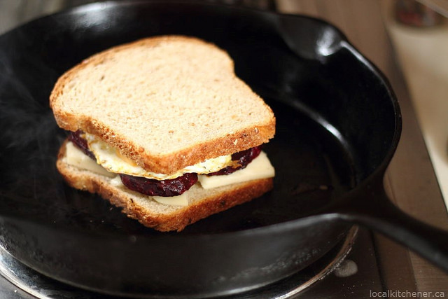 beetster egg sandwich